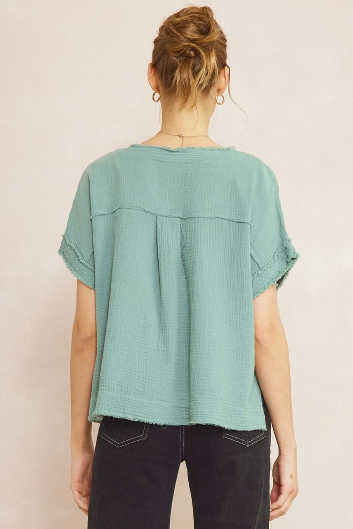 The Banyan Hi-Lo Short Sleeve Top